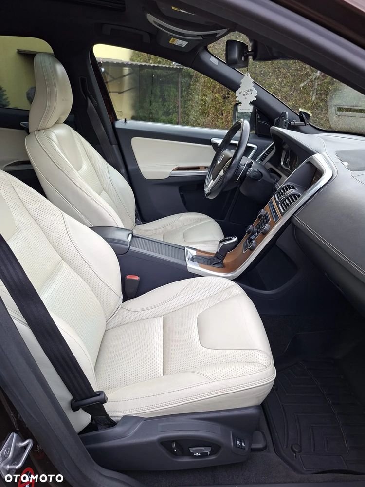 Volvo XC 60 T6 AWD Edition Pro - 8