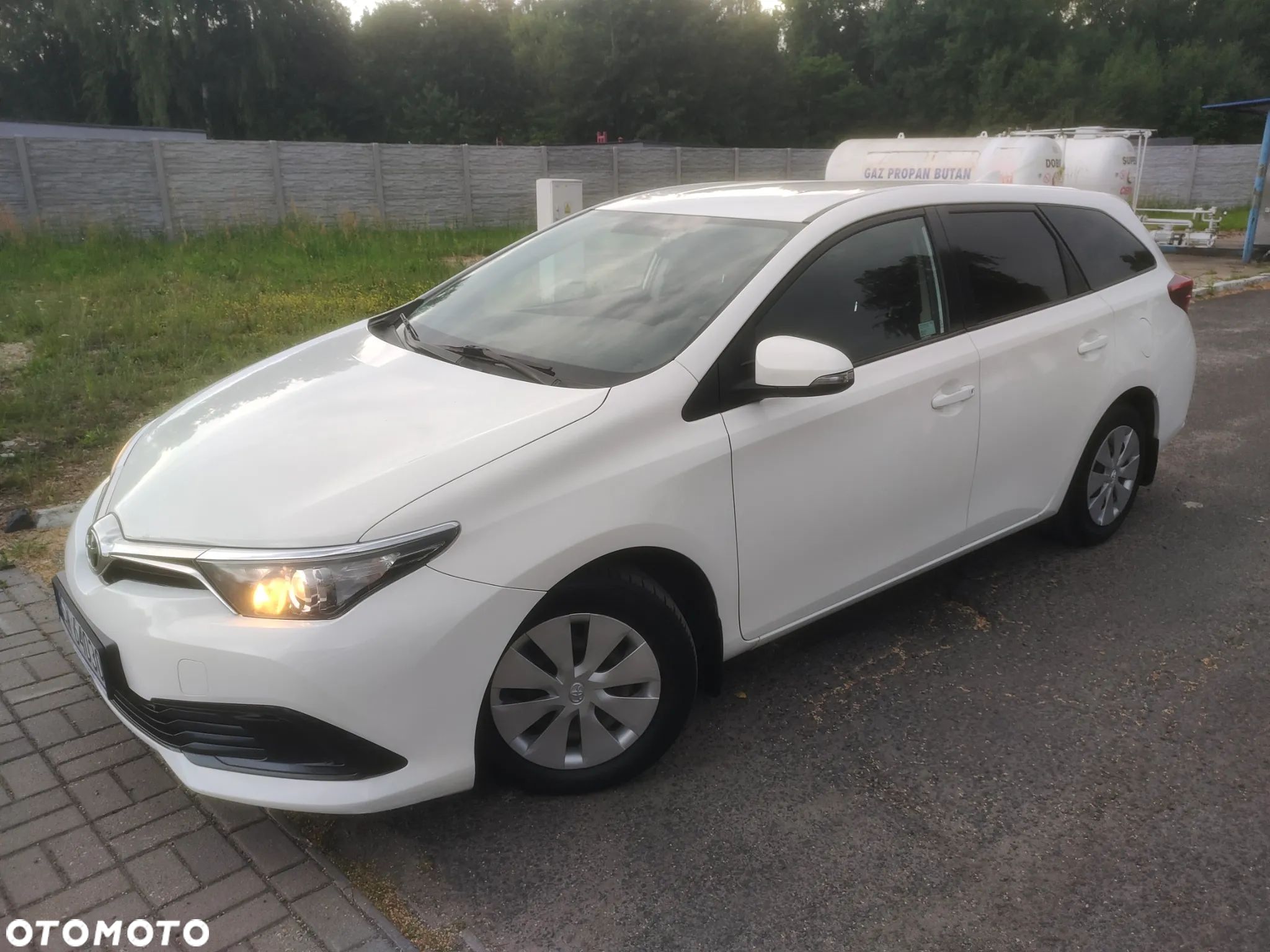 Toyota Auris 1.4 D-4D Active - 1