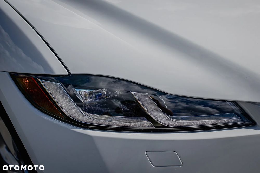 Jaguar F-Pace 2.0 P250 mHEV AWD R-Dynamic S - 9
