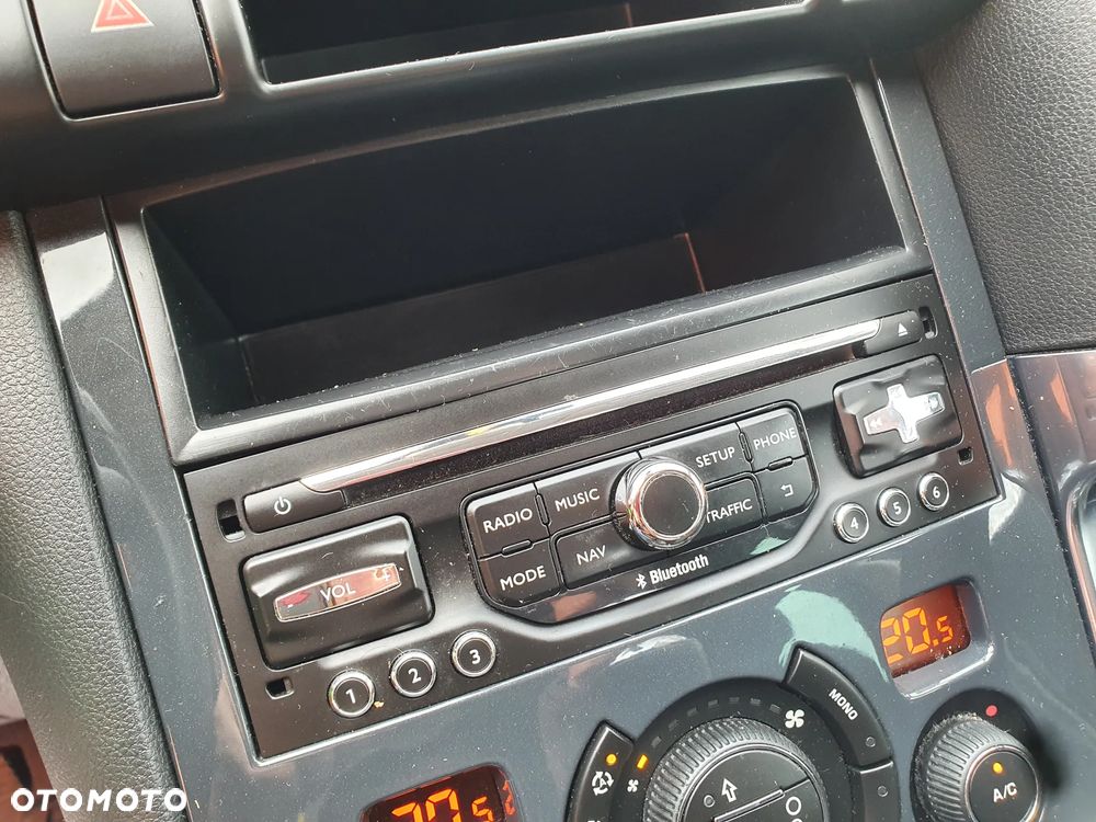 Peugeot 3008 1.6 BlueHDi Allure S&S EAT6 - 17