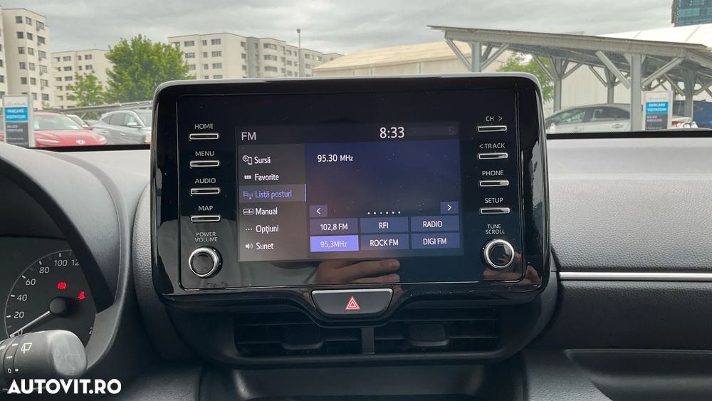 Toyota Yaris 1.5 VVT-i HSD Active - 24