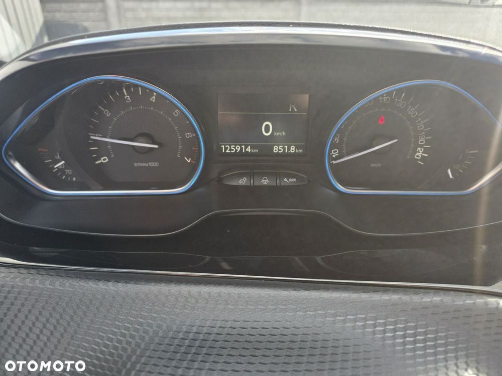 Peugeot 2008 1.2 Pure Tech GPF Crossway S&S EAT6 - 30