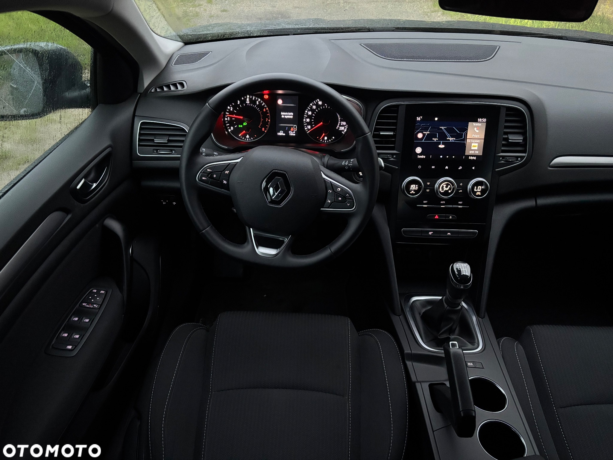 Renault Megane TCe 115 GPF LIFE - 14