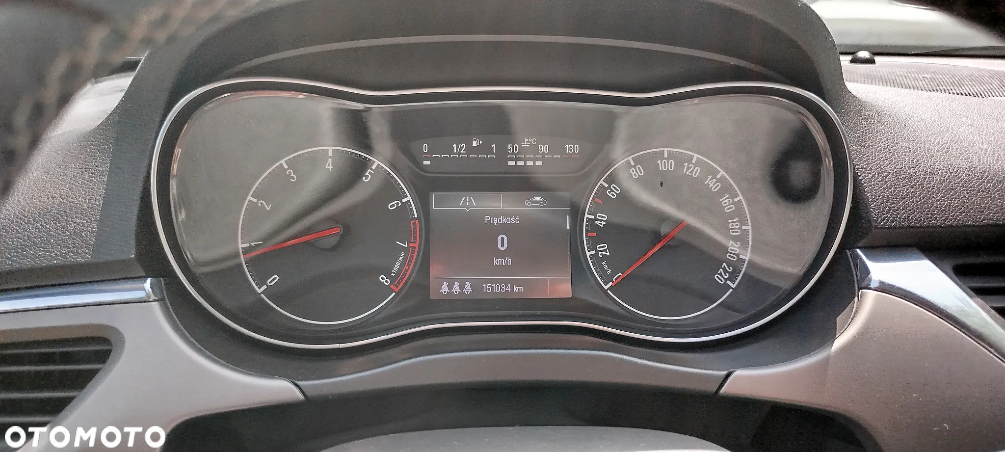 Opel Corsa 1.4 T Cosmo S&S - 11