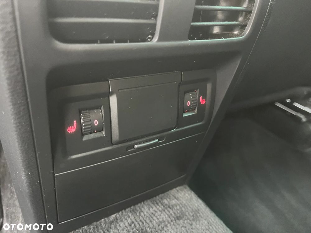 Volkswagen CC 1.4 TSI BlueMotion Technology - 27