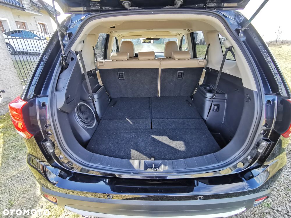 Mitsubishi Outlander 2.0 Intense + Navi 4WD CVT - 9