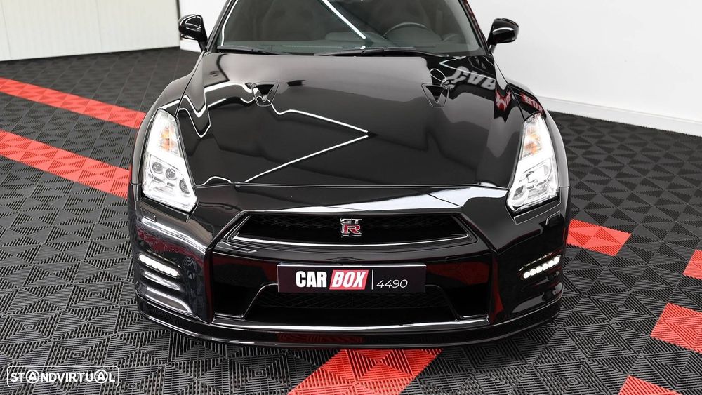 Nissan GT-R 3.8 V6 Black Edition - 27