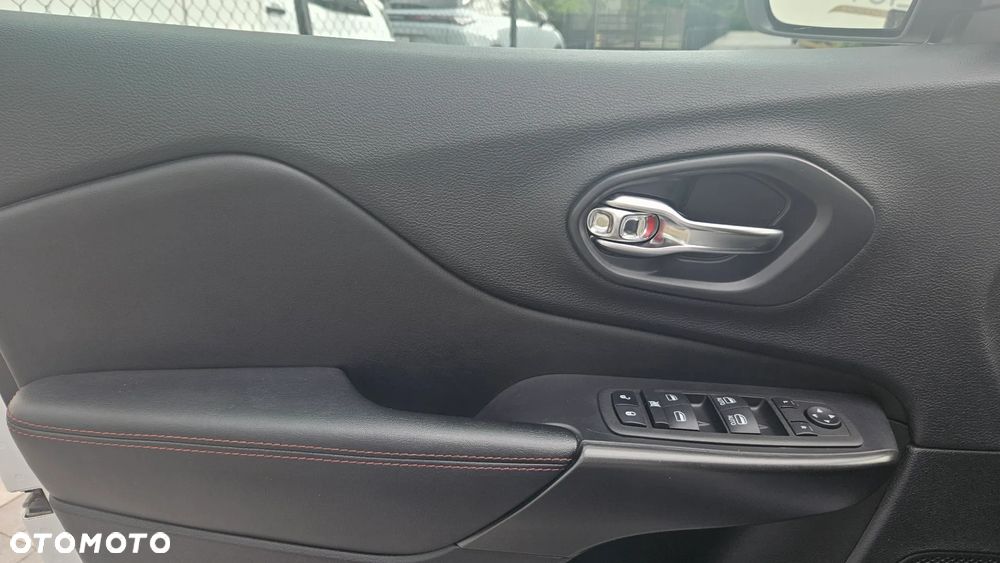 Jeep Cherokee 3.2 V6 Pentastar Active Drive Lock Autom Trailhawk - 16