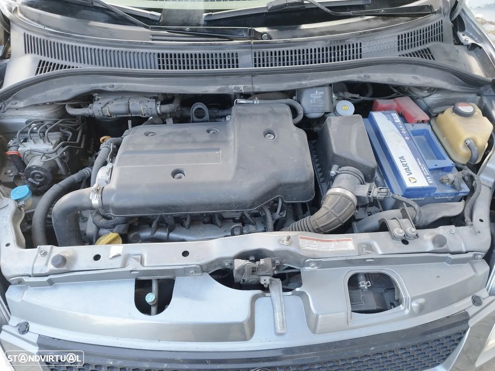 Suzuki Swift 1.3 DDiS GLX - 16