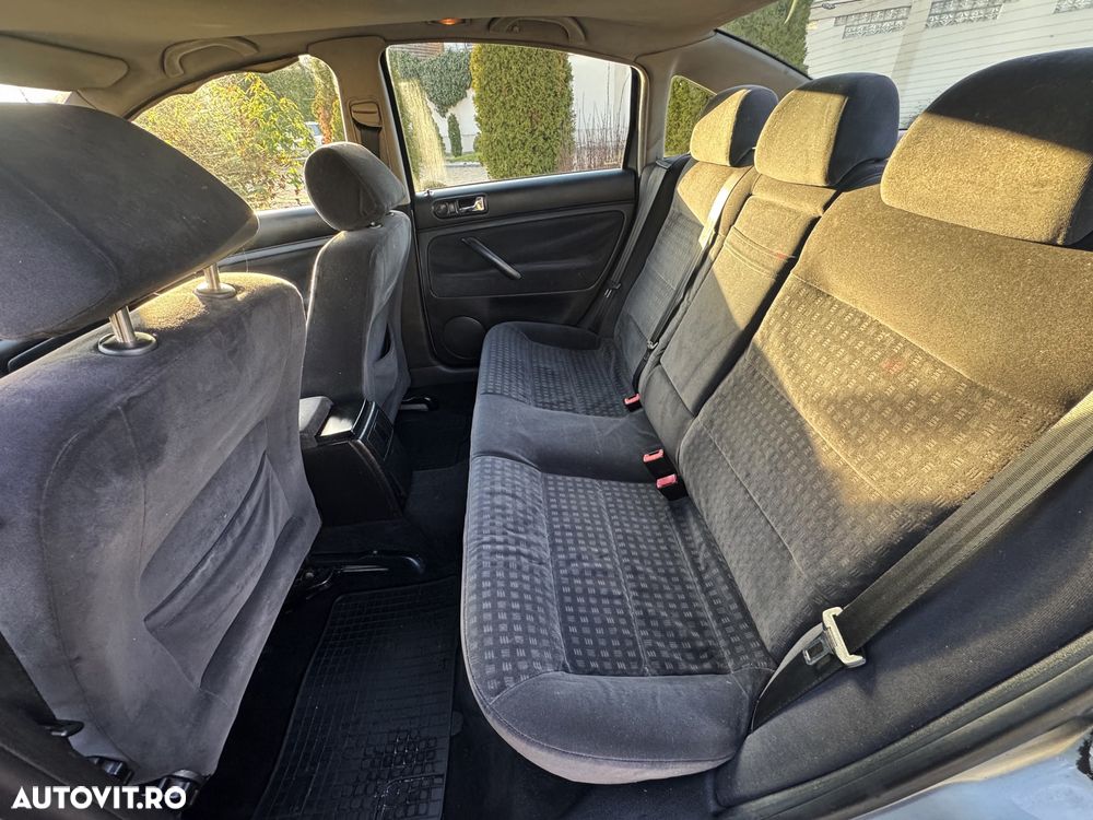 Volkswagen Passat 1.9 TDI - 9