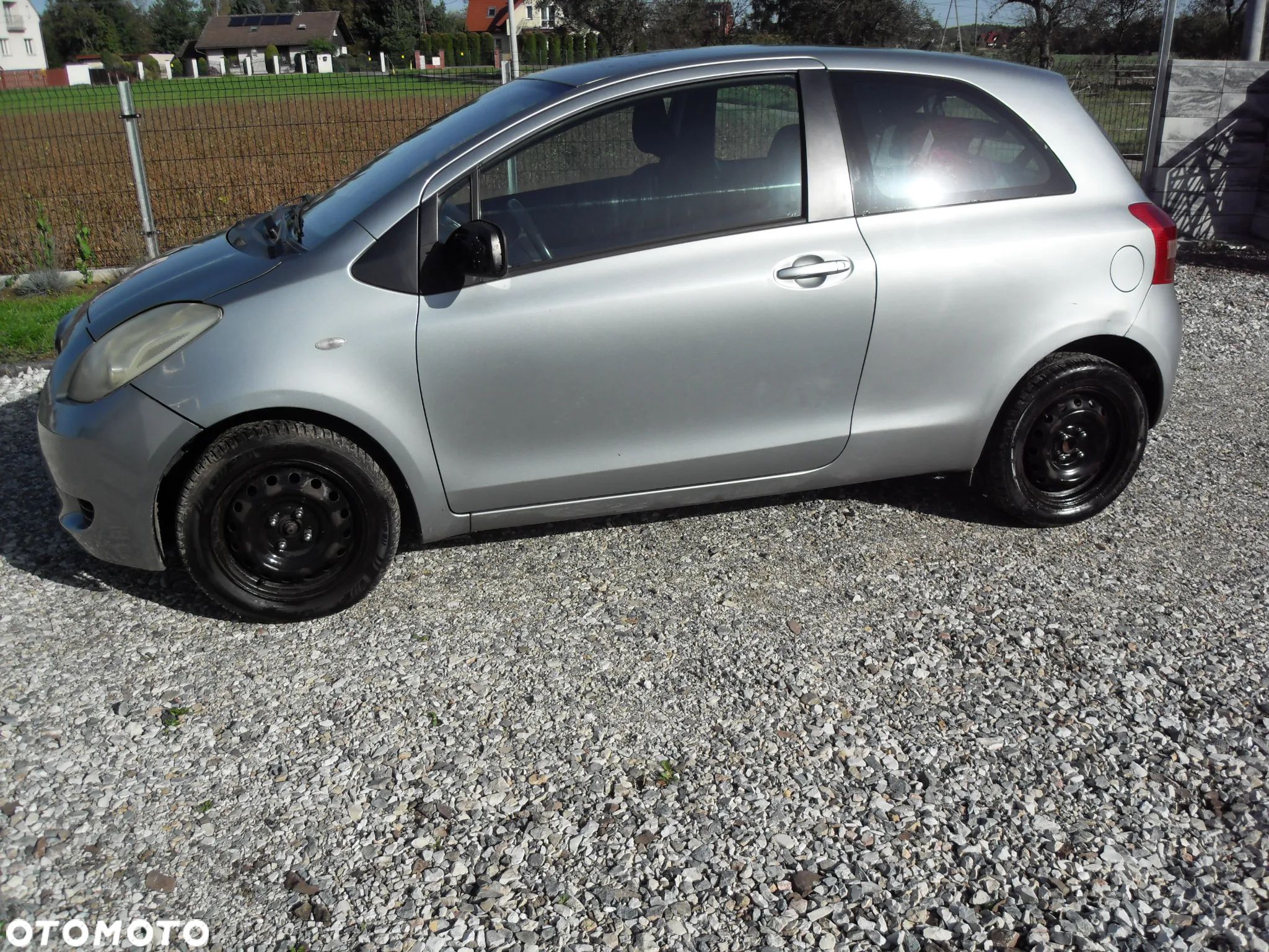Toyota Yaris 1.3 Sol - 1