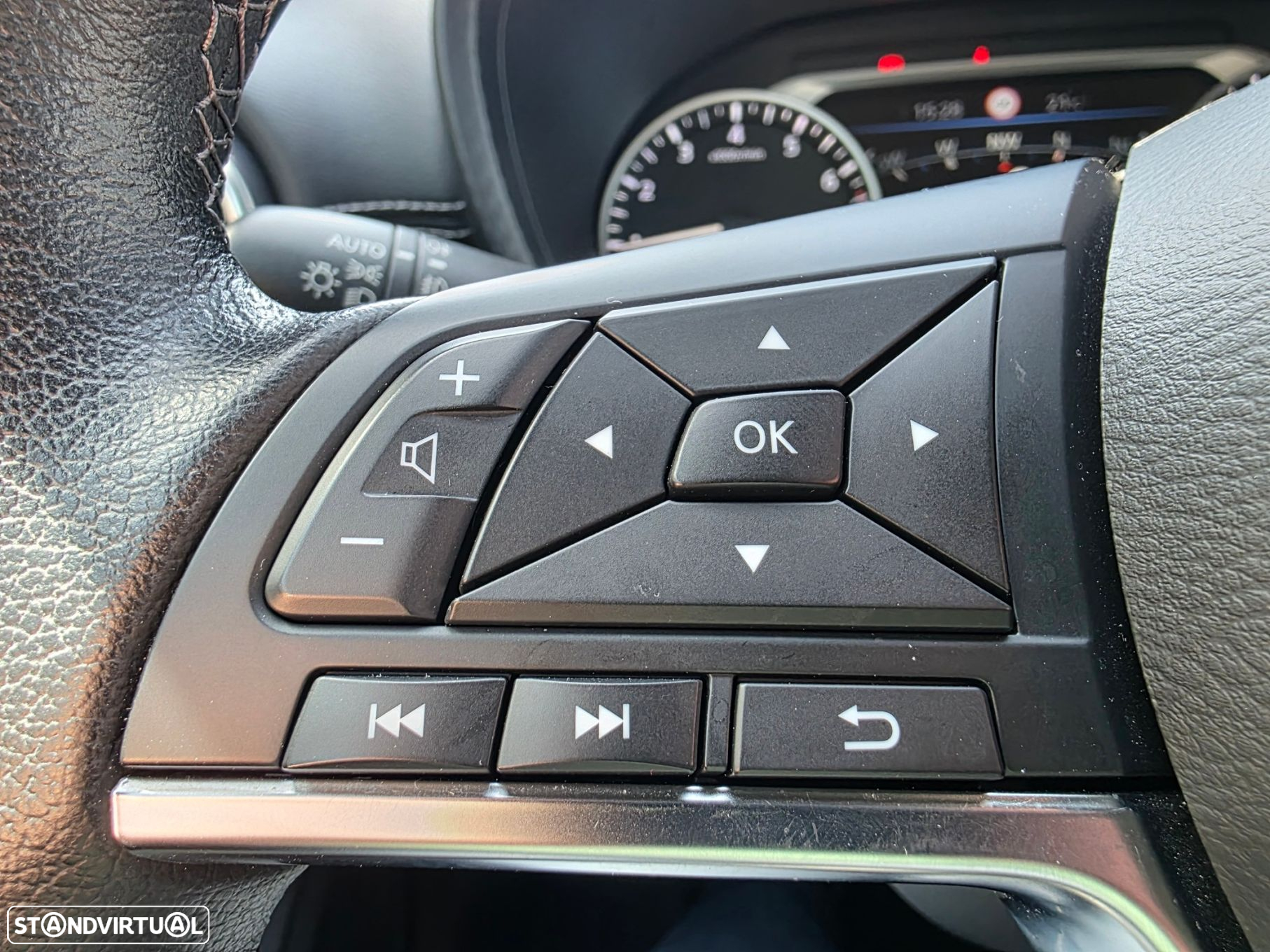 Nissan Juke 1.0 DIG-T N-Connecta NAV. - 13