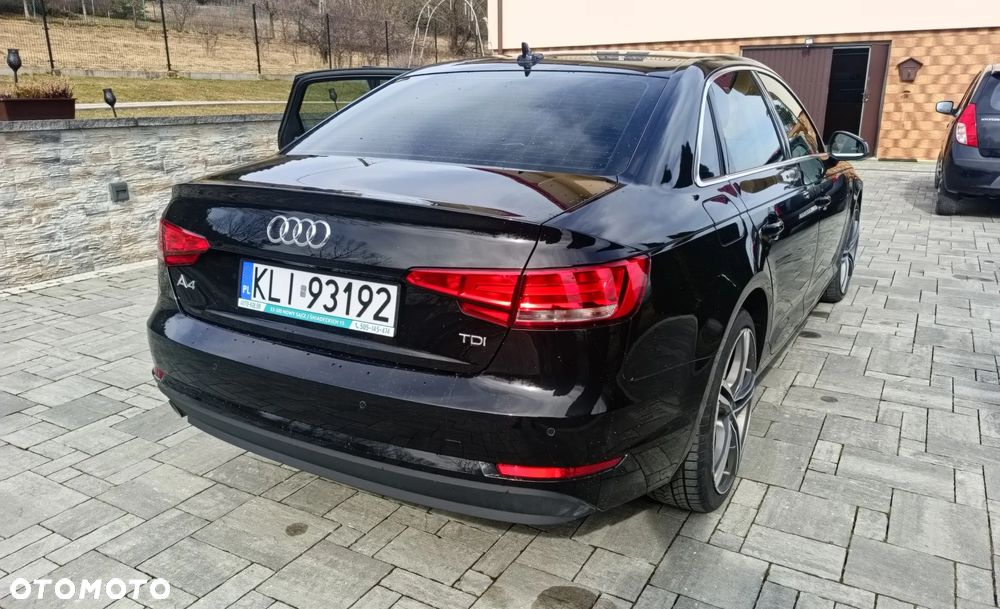 Audi A4 Limousine - 23