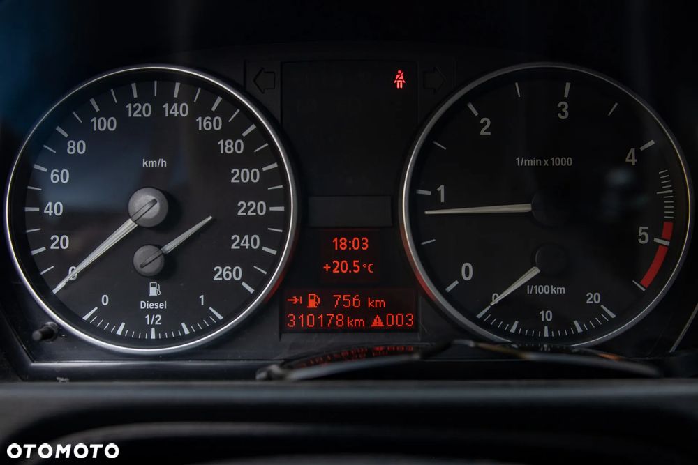 BMW Seria 3 320d - 16
