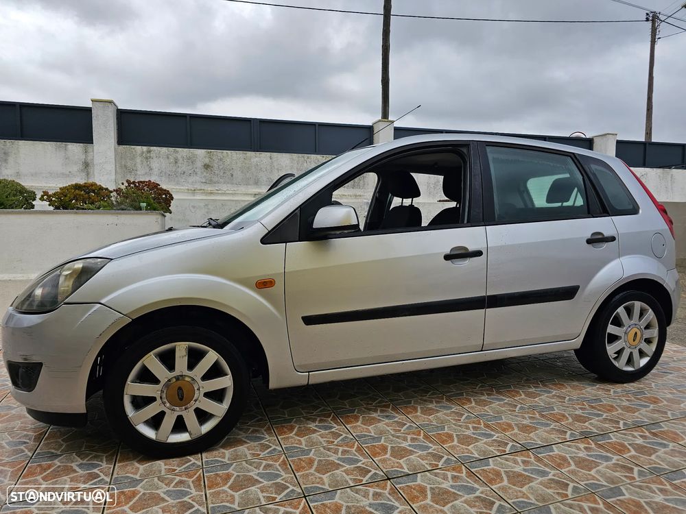 Ford Fiesta - 3
