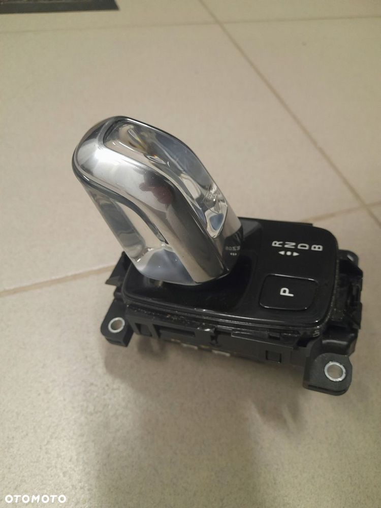 LEWAREK WYBIERAK BIEGÓW SZKŁO AUTOMAT 31492562 VOLVO XC60 II 2020R W-WA - 1