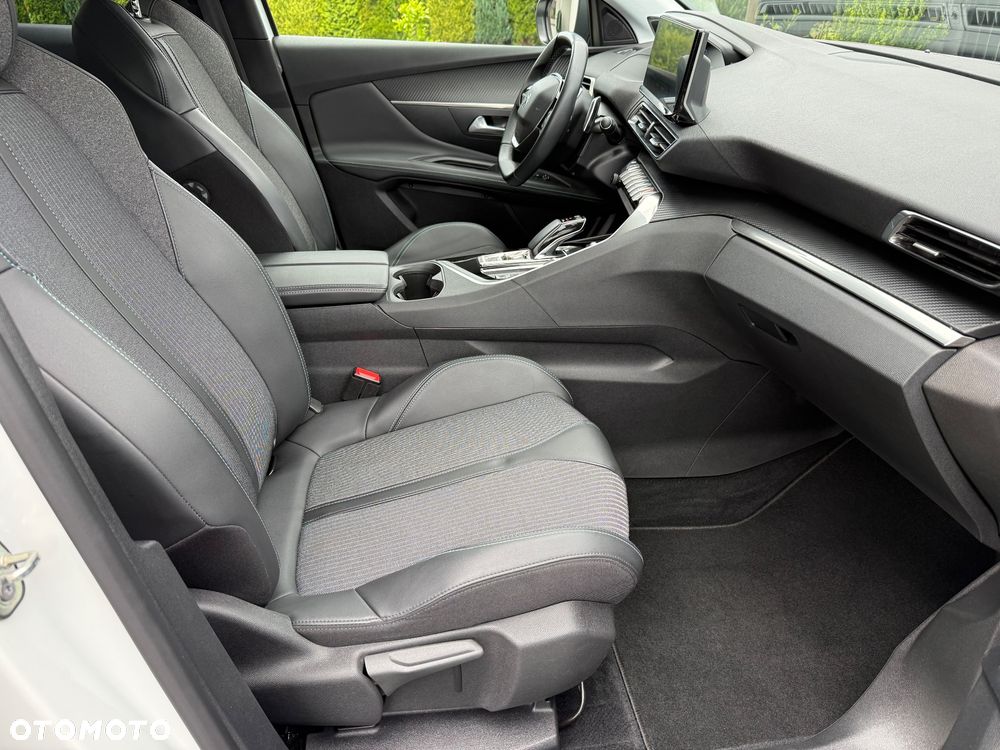 Peugeot 3008 225 e-EAT8 Allure - 18