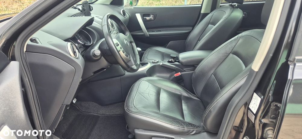 Nissan Qashqai 2.0 dCi 4 x 4 DPF tekna - 16