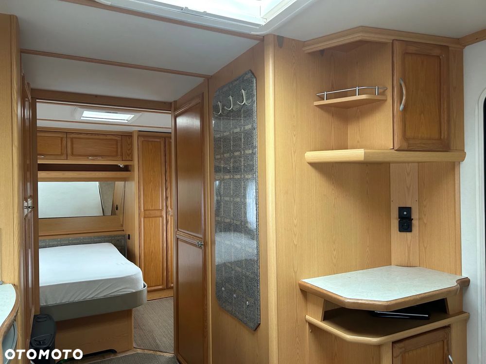 Fendt 650 z dużym przedsionkiem, prysznic - 17