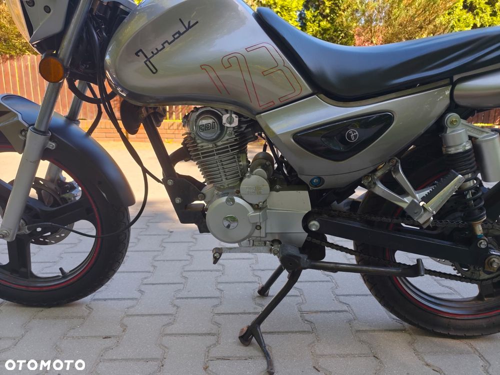 Junak 125 - 7