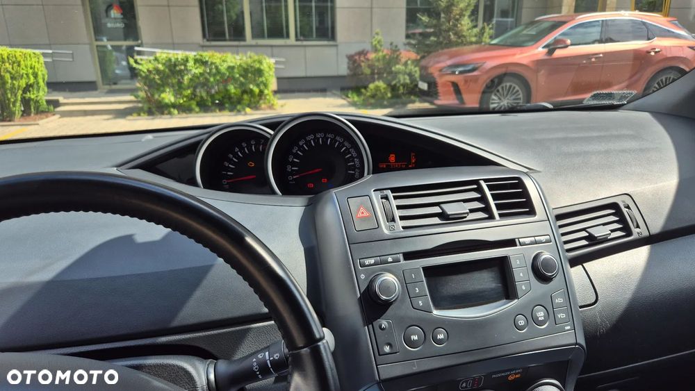 Toyota Verso 1.6 Active EU6 - 15