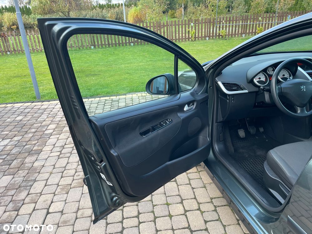 Peugeot 207 95 VTi Urban Move - 26