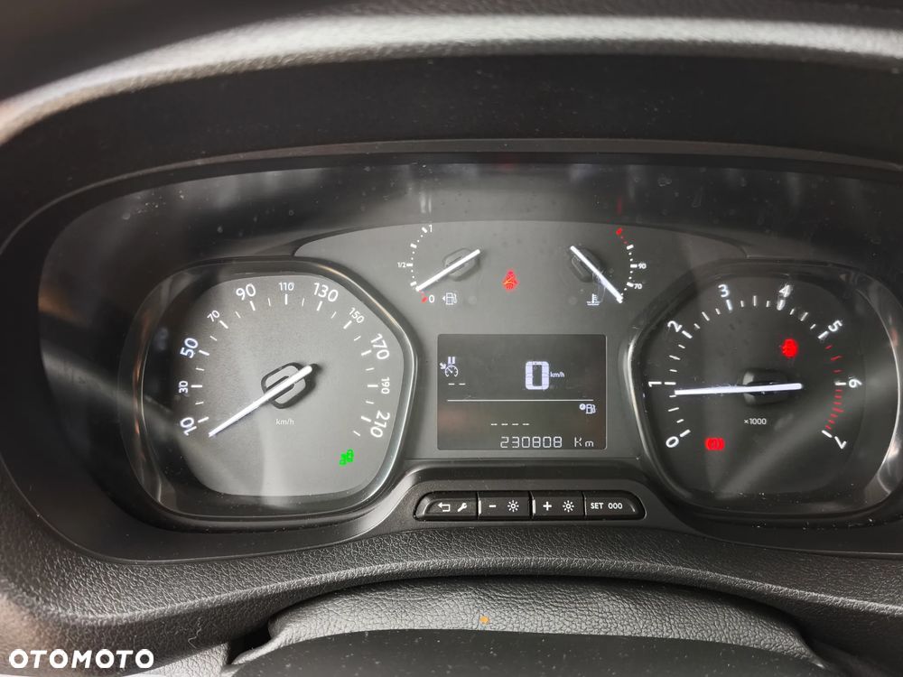 Peugeot Expert - 10