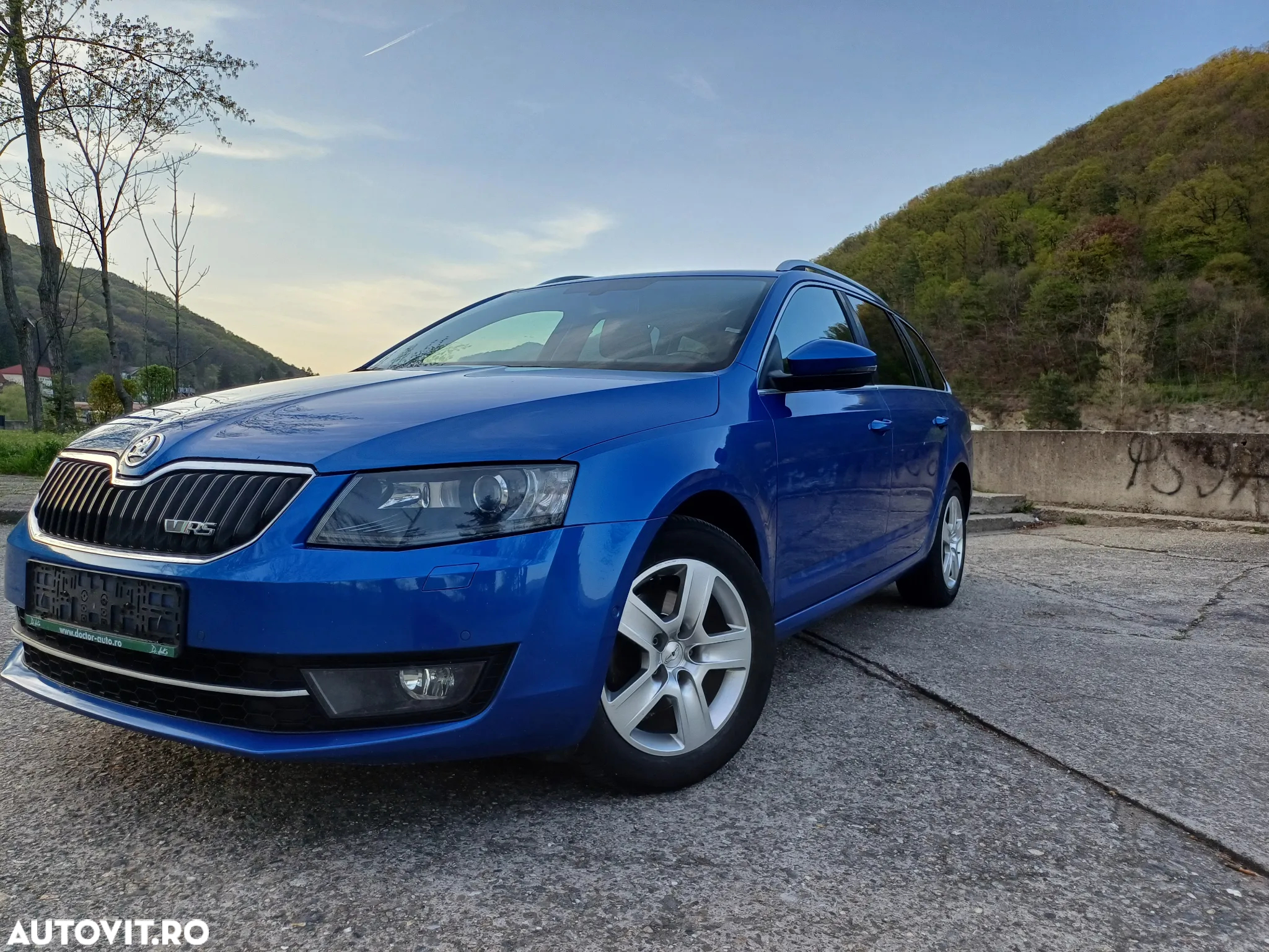 Skoda Octavia Combi Diesel 2.0 TDI Style - 13