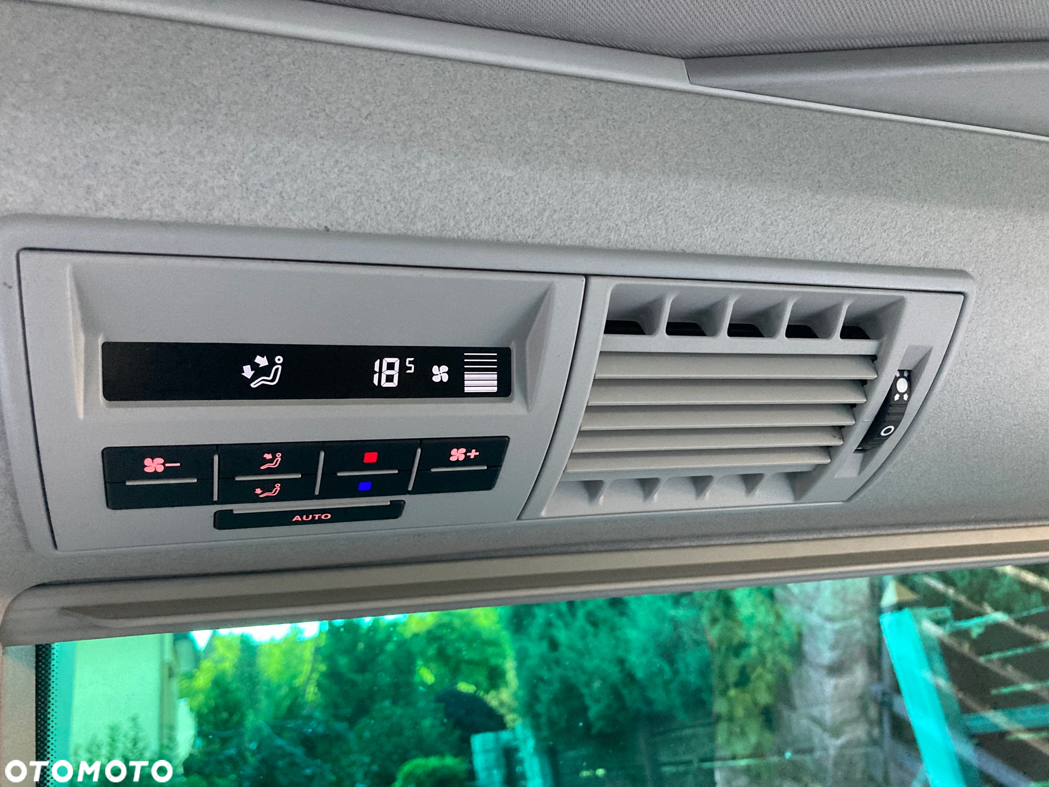 Volkswagen California - 24