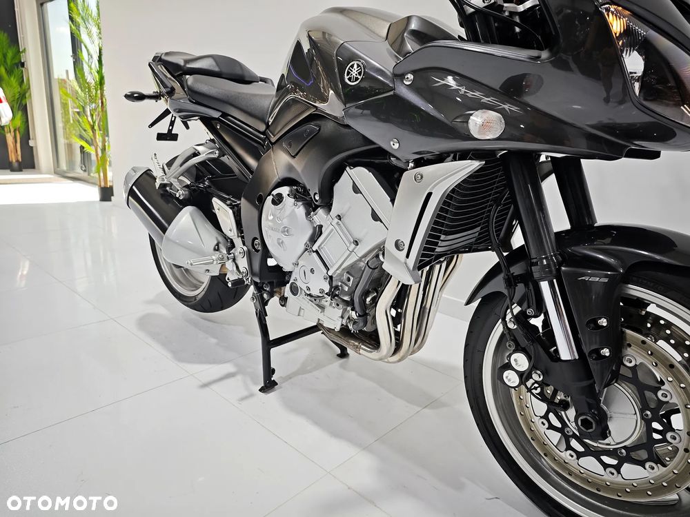 Yamaha FZ - 9