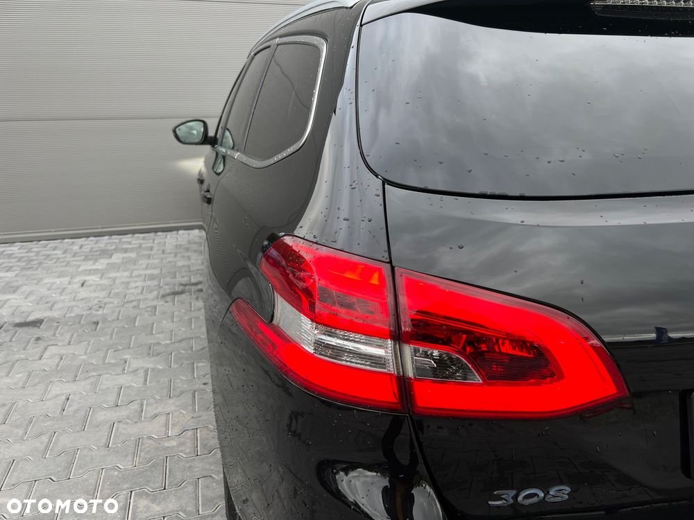 Peugeot 308 BlueHDi 180 EAT6 GT - 11