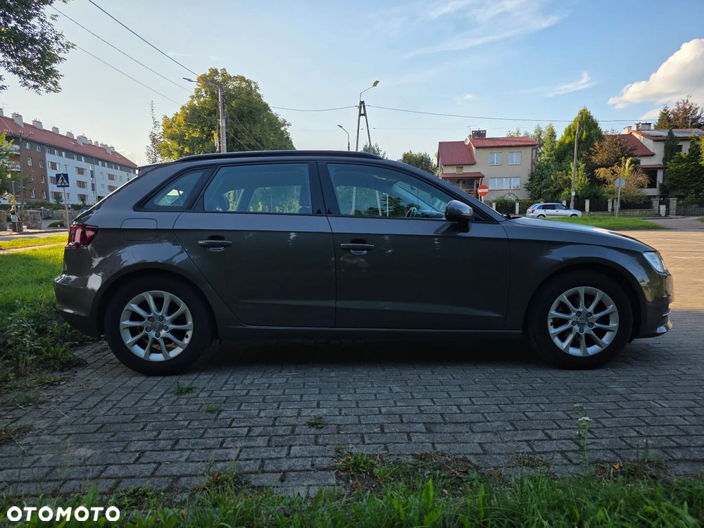 Audi A3 Sportback - 7