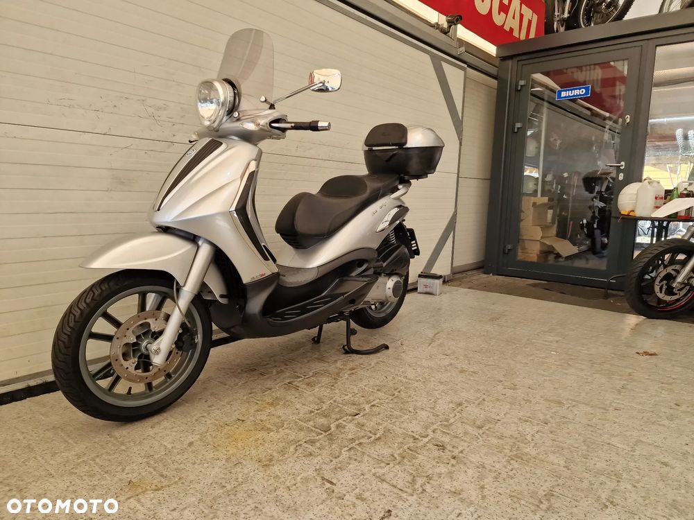 Piaggio Beverly - 2