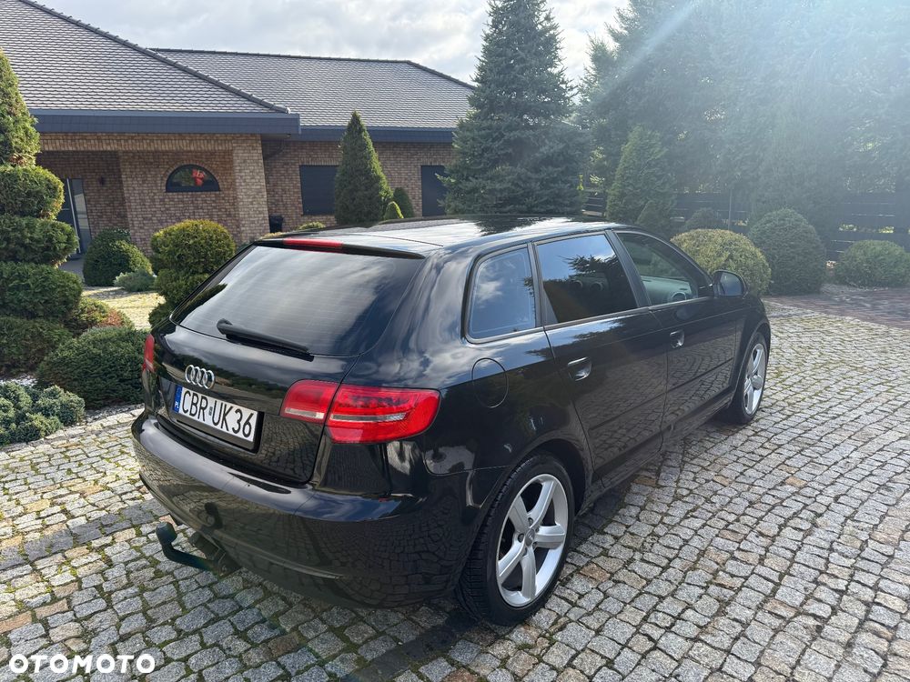 Audi A3 Sportback 1.6 Ambition - 4