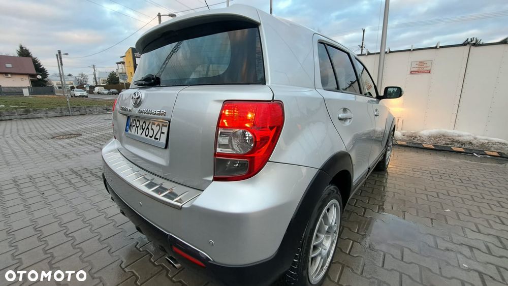 Toyota Urban Cruiser 1.4 D-4D Sol 4x4 - 3