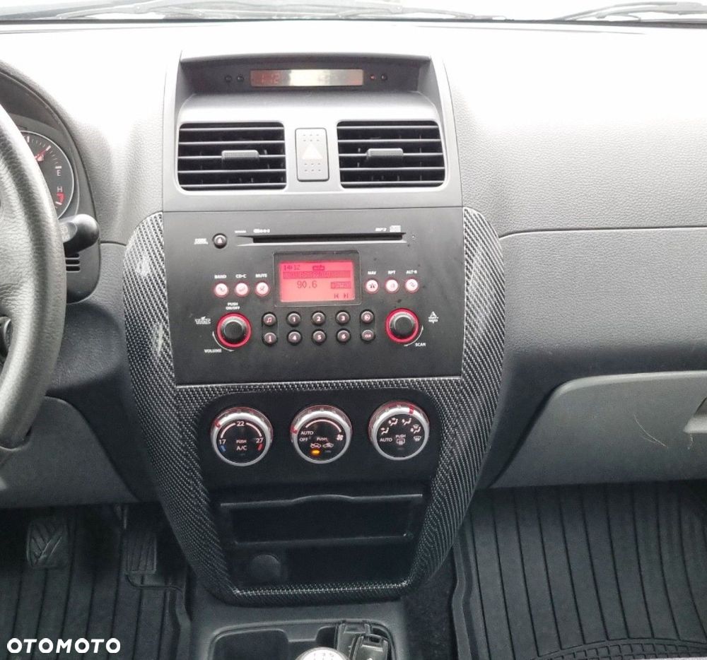 Suzuki SX4 - 18