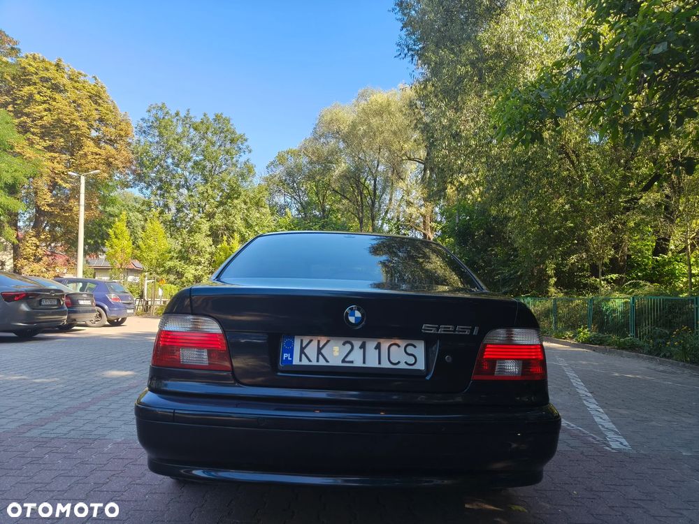 BMW Seria 5 - 35
