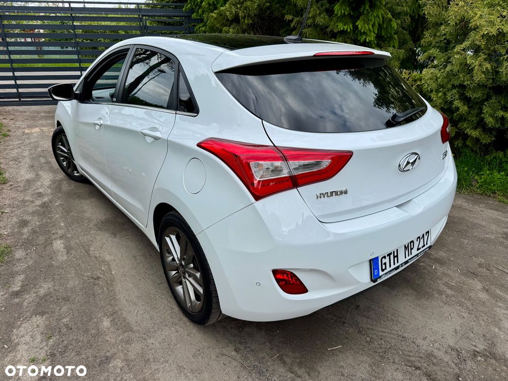 Hyundai i30 1.6 GDI BlueDrive Premium - 4