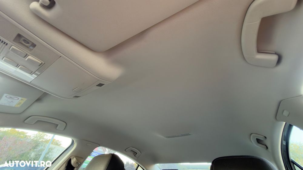 Volkswagen Passat - 19