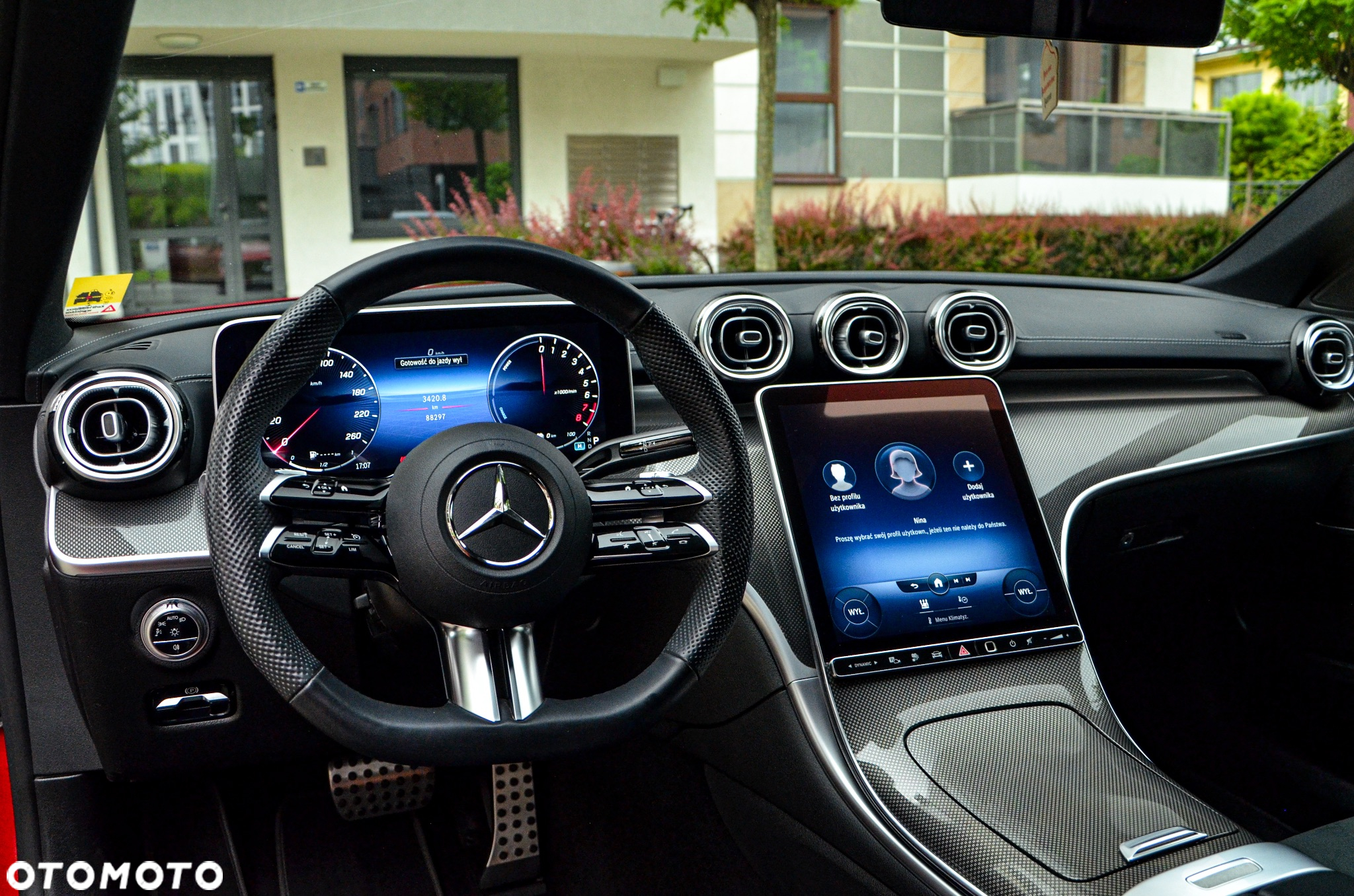 Mercedes-Benz Klasa C 300 e PHEV AMG - 16