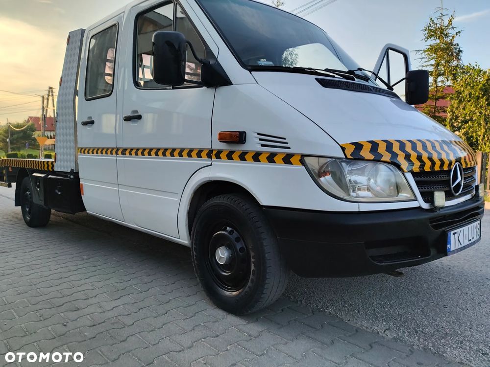 Mercedes-Benz Sprinter - 15