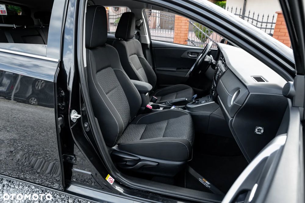 Toyota Auris - 24