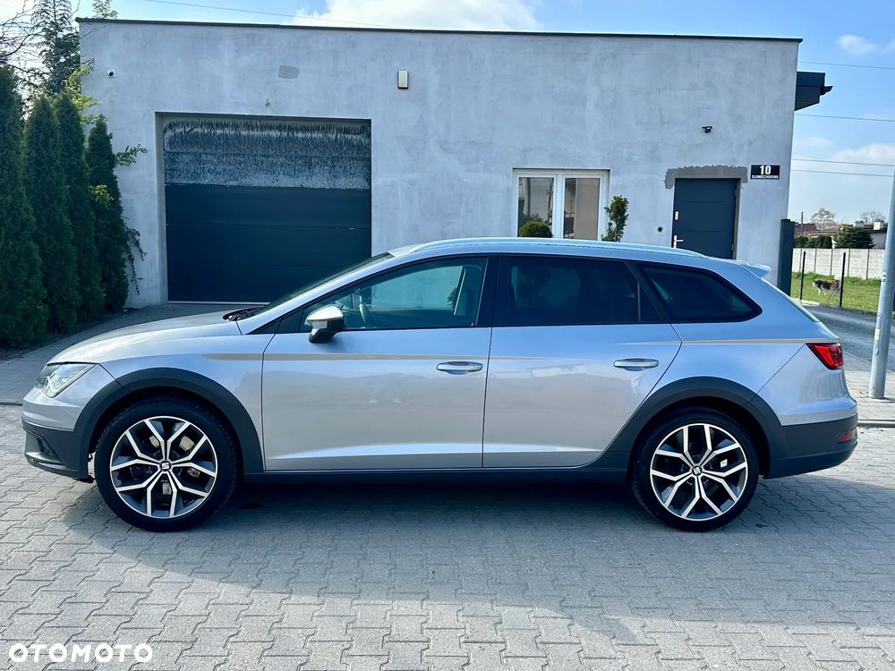 Seat Leon Sportstourer 2.0 TDI Start&Stop 4Drive DSG X-Perience - 3