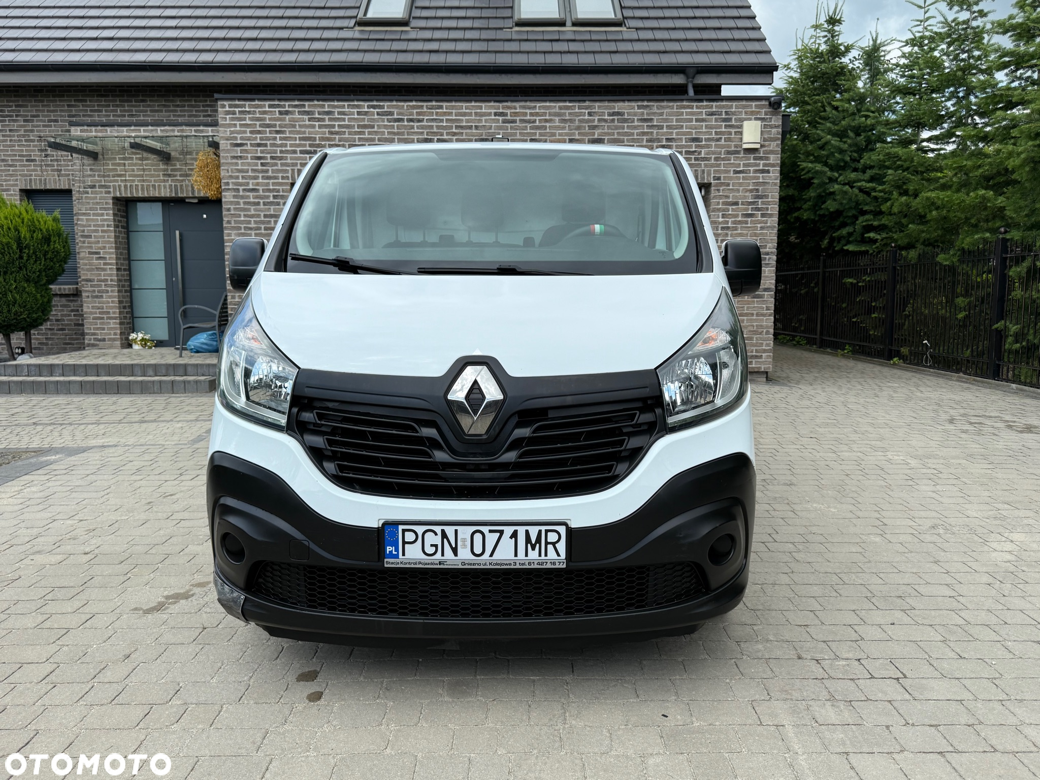 Renault TRAFIC - 9