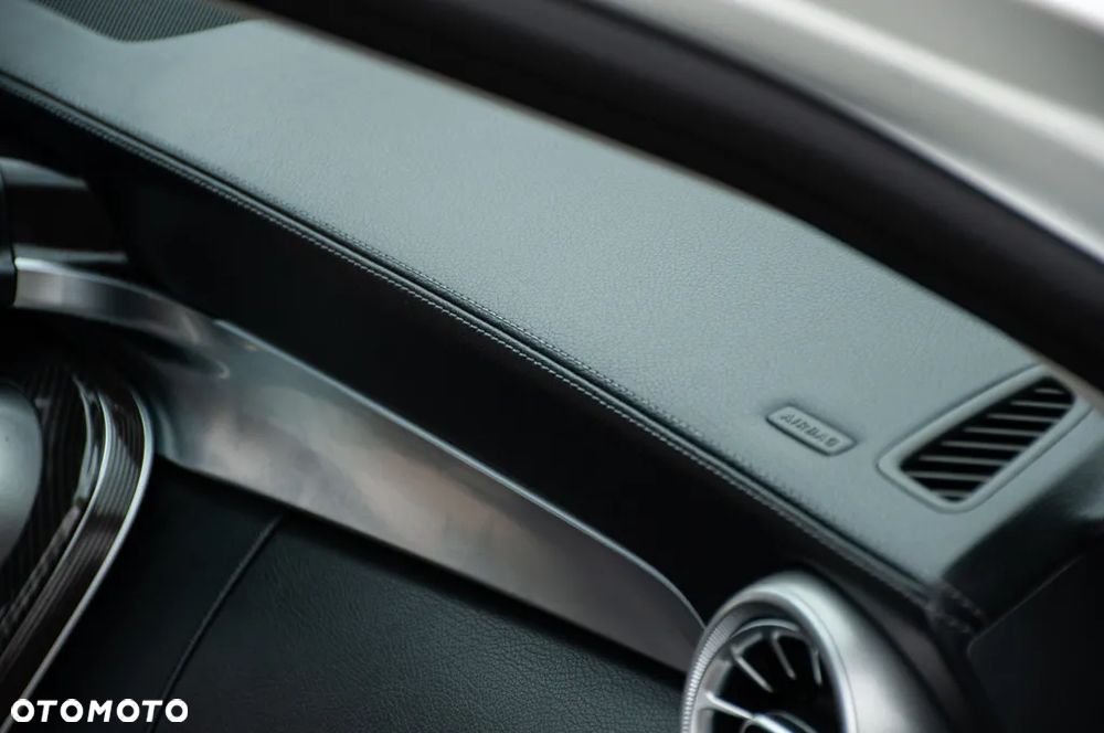 Mercedes-Benz Klasa C 200 7G-TRONIC AMG Line - 15