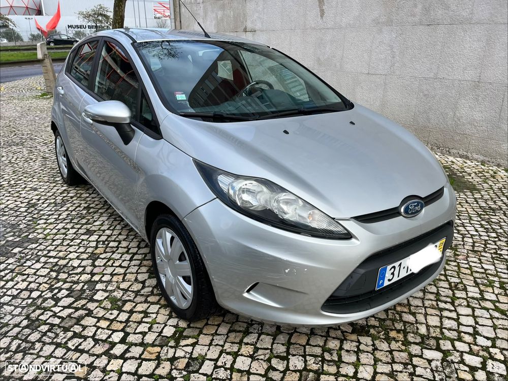 Ford Fiesta 1.4 TDCI Ambiente - 1