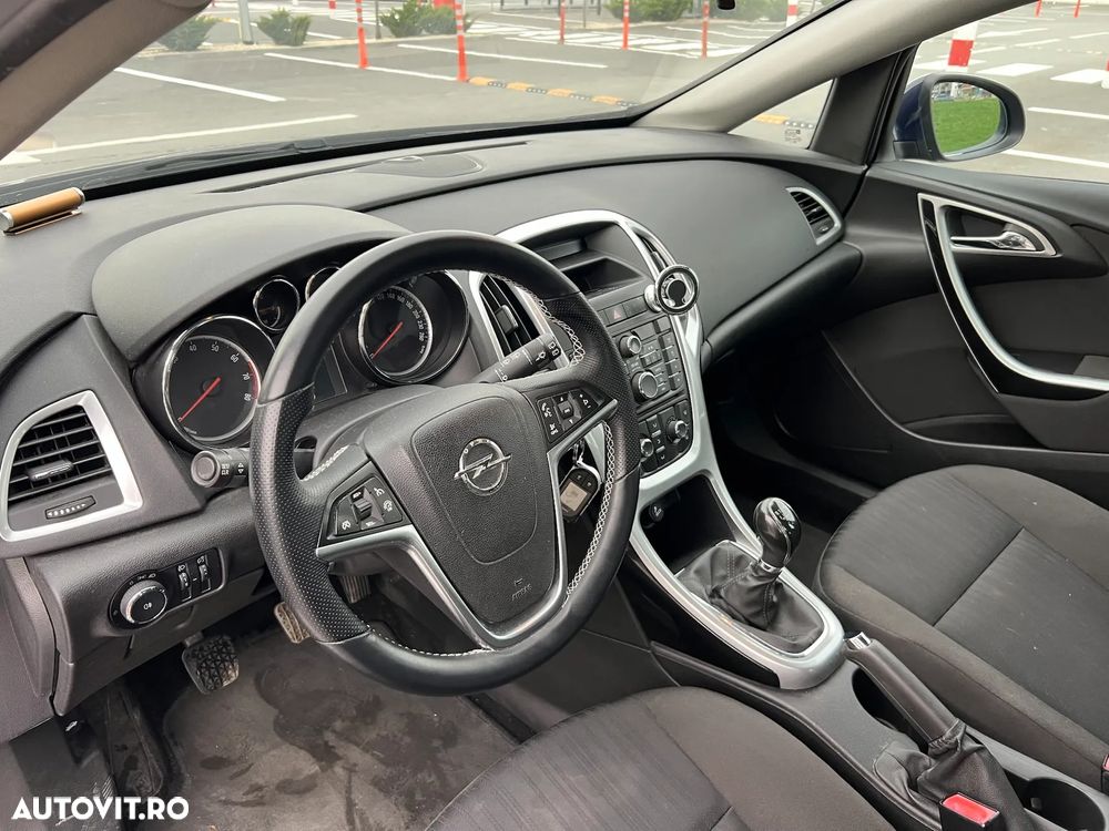 Opel Astra 1.4 - 7