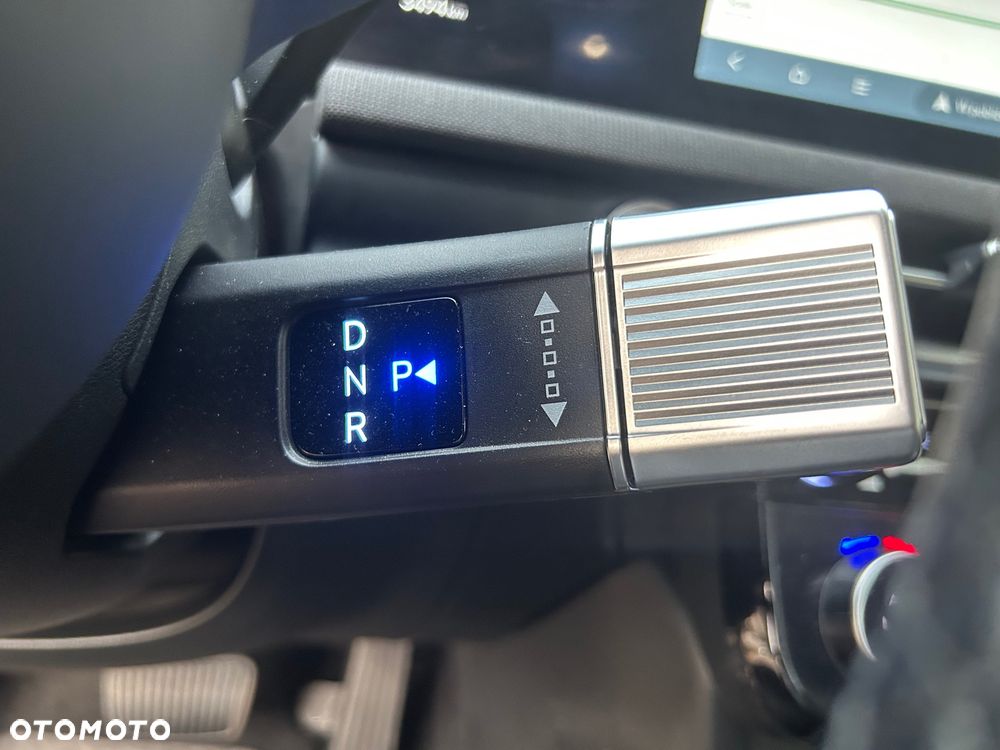 Lexus UX 300h Prestige - 23