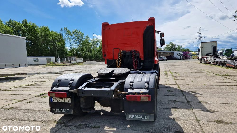 Renault - 12