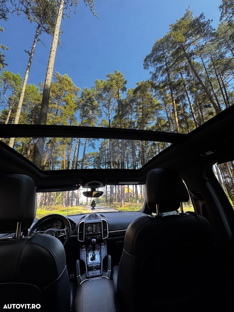 Porsche Cayenne - 16